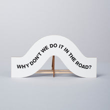 Load image into Gallery viewer, Street Sculpture miniature 001